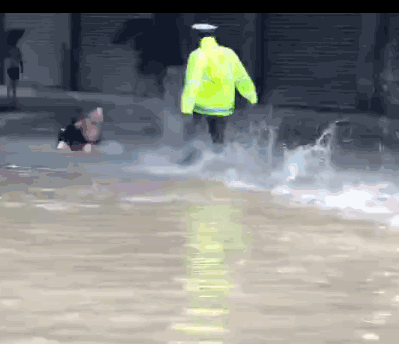 尝心蜜迈开腿尝尝你的草莓 示例图 - 说明文字