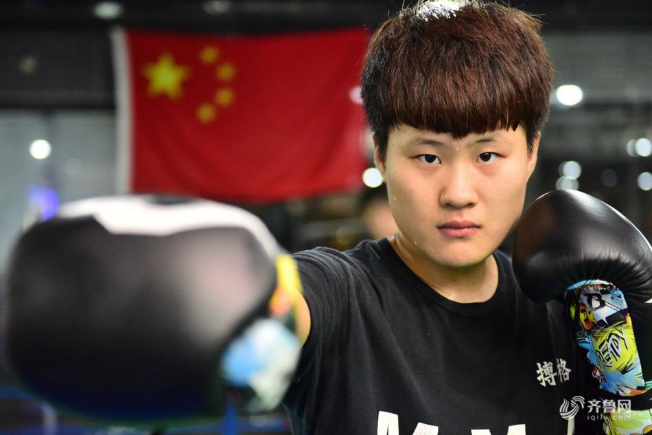 保罗芭芭拉1980年合作-斯顿手颠覆传统流行文化 示例图 - 说明文字