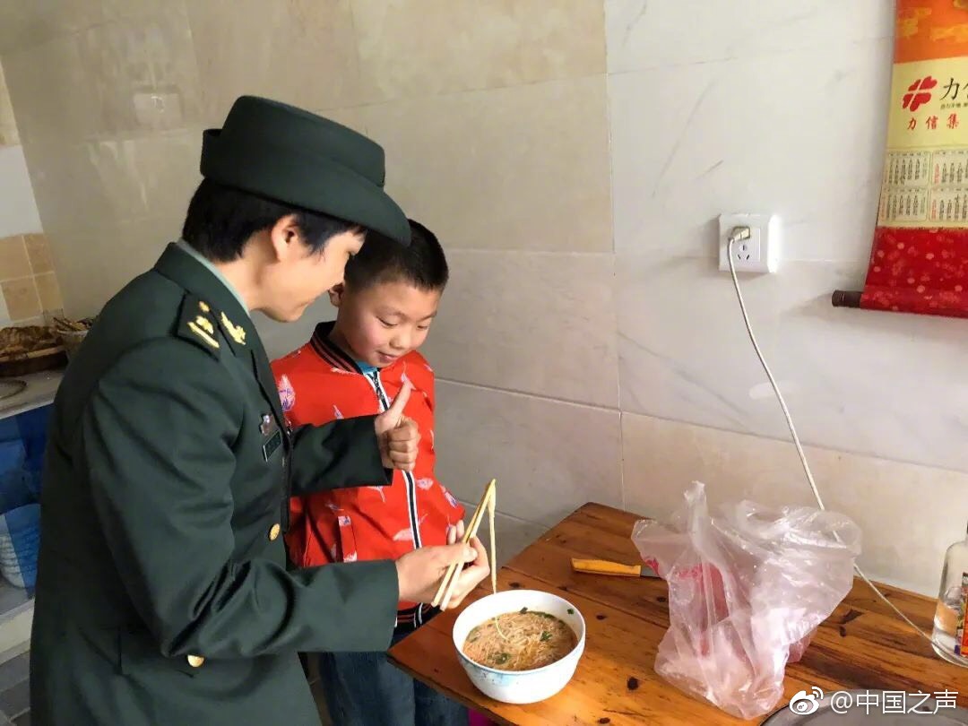 20cm长的棉签在晚上有什么用处 示例图 - 说明文字