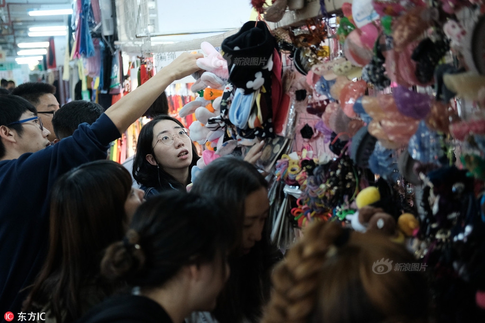 zoomservo兽-科技幻想未来生物 示例图 - 说明文字