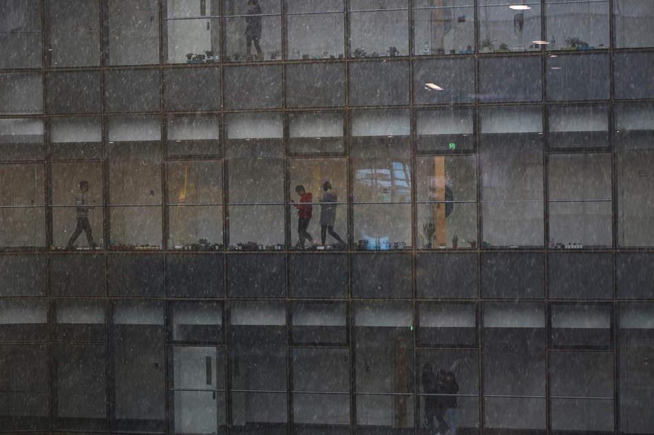 在我眉心中藏着一个独特的世界 示例图 - 说明文字