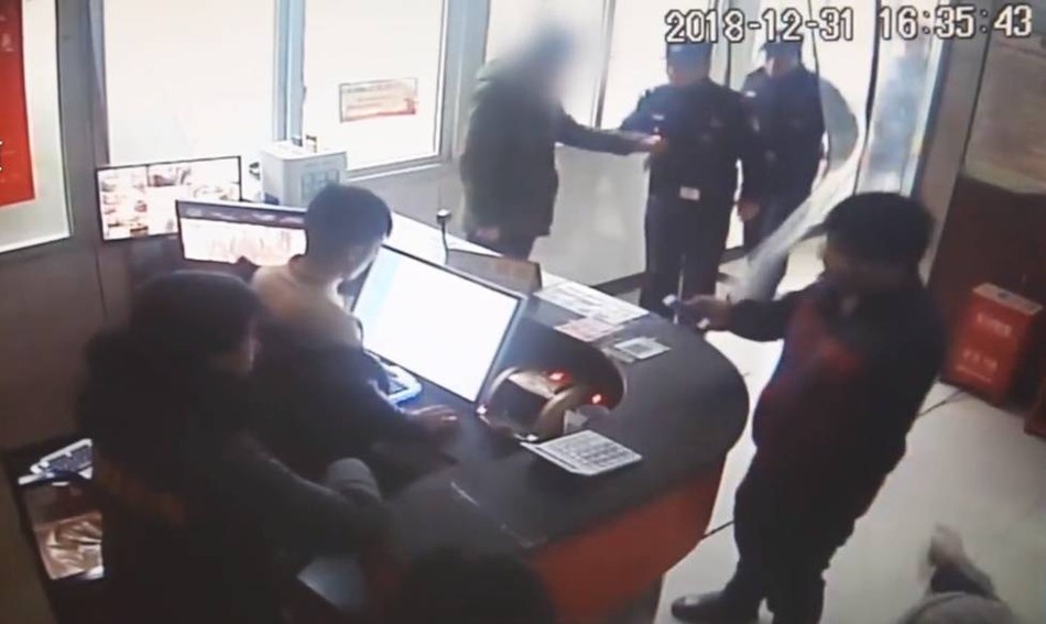 国产av电影精品区一二三区日韩av免费收看 示例图 - 说明文字