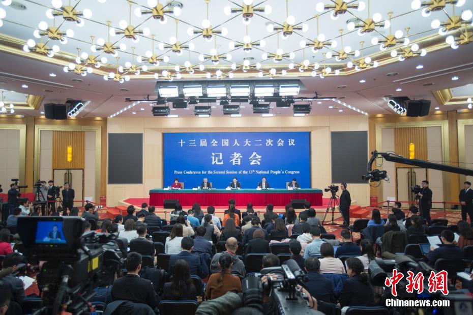 199麻豆up主吐槽盘点，内容绝，我刷了 示例图 - 说明文字