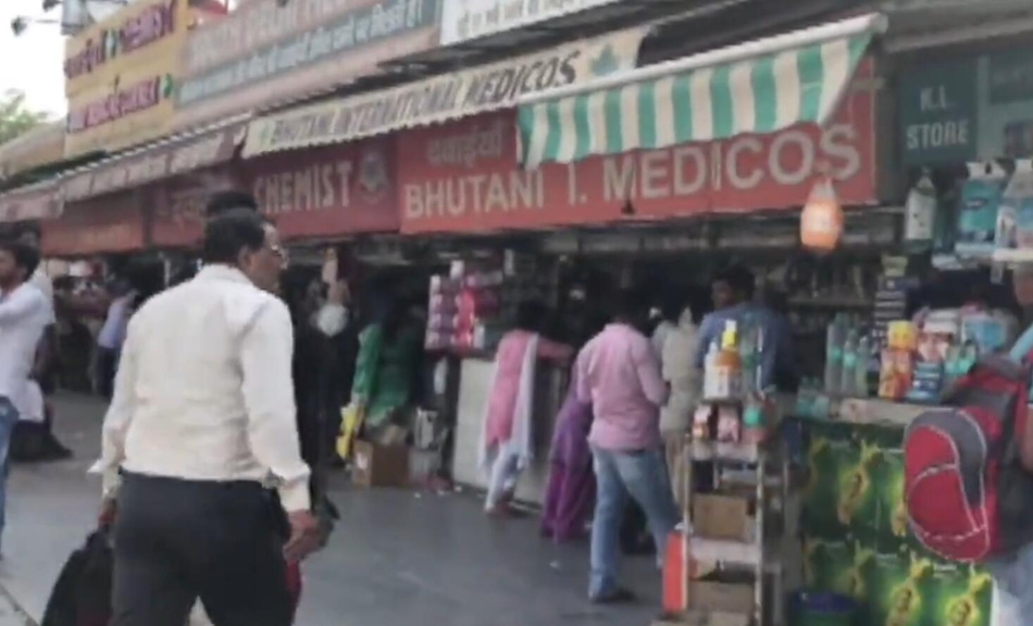 20cm长的棉签在晚上有什么用处 示例图 - 说明文字