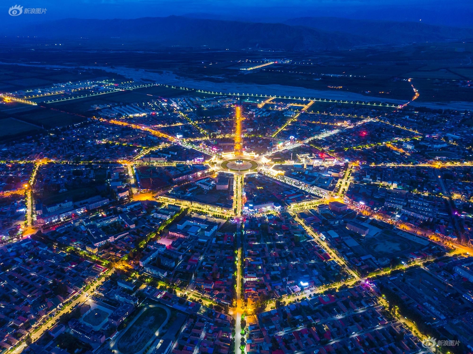 保罗芭芭拉1980年合作-斯顿手颠覆传统流行文化 示例图 - 说明文字