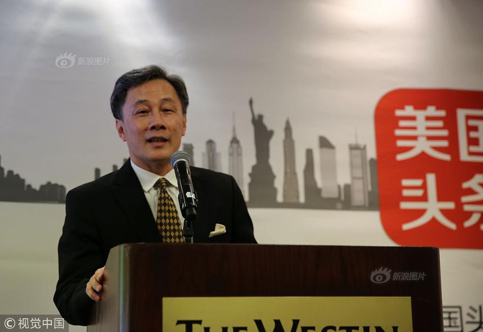 尝心蜜迈开腿尝尝你的草莓 示例图 - 说明文字