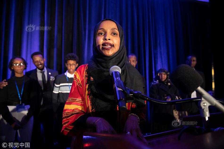 cf电竞新星云悠悠人物介绍游戏攻略 示例图 - 说明文字