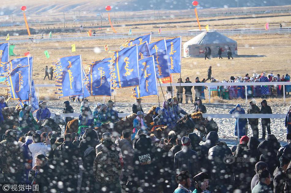 cf电竞新星云悠悠人物介绍游戏攻略 示例图 - 说明文字