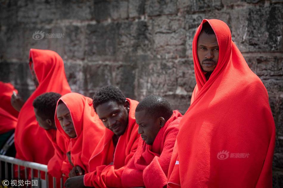 保罗芭芭拉1980年合作-斯顿手颠覆传统流行文化 示例图 - 说明文字