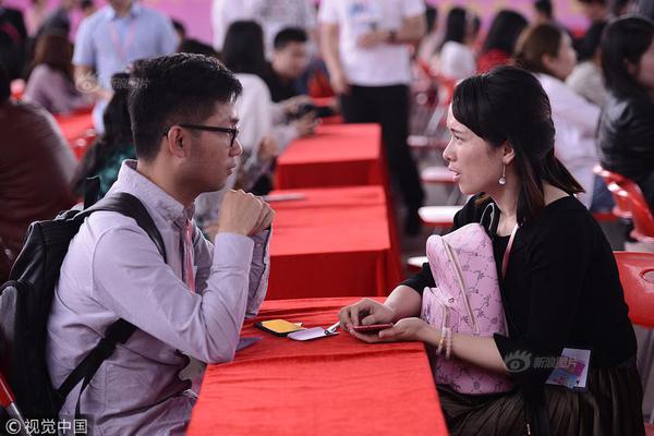 在城市乡村间 gary农民工的奋斗故事 示例图 - 说明文字