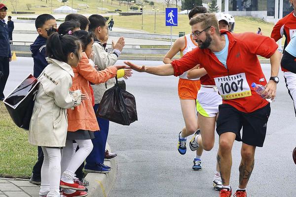 cf电竞新星云悠悠人物介绍游戏攻略 示例图 - 说明文字