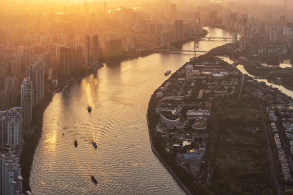 26uuu偷拍亚洲欧洲综合精彩镜头 示例图 - 说明文字