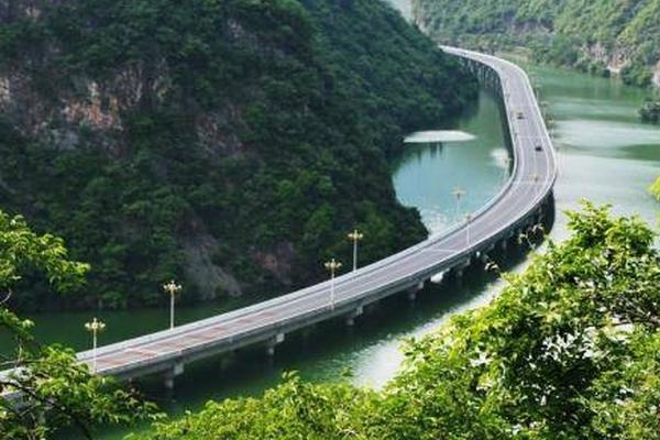 五情天综合基地揭秘幸福秘密 示例图 - 说明文字