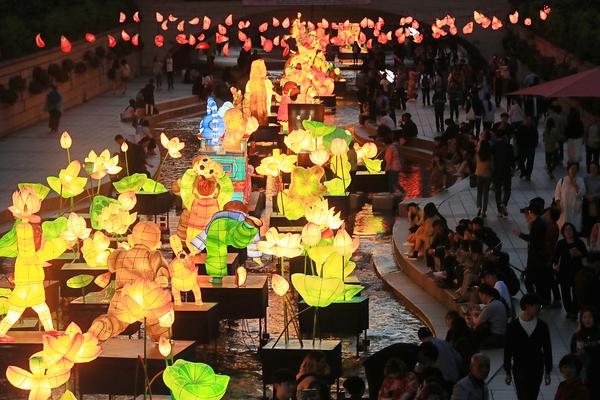 庙里的和尚猛免费在线阅读_四缺一_全集最新收录 示例图 - 说明文字