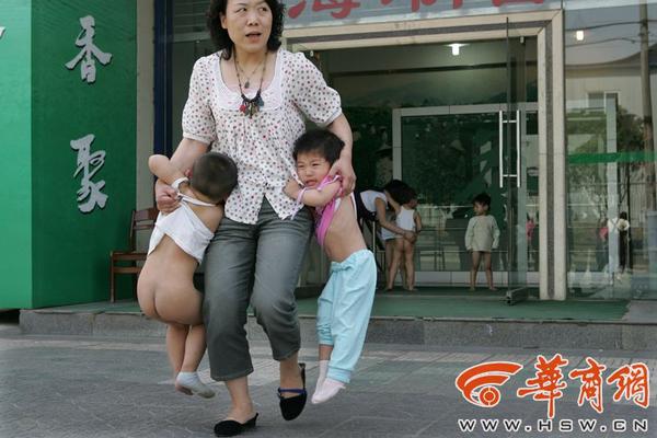 zoomservo兽-科技幻想未来生物 示例图 - 说明文字