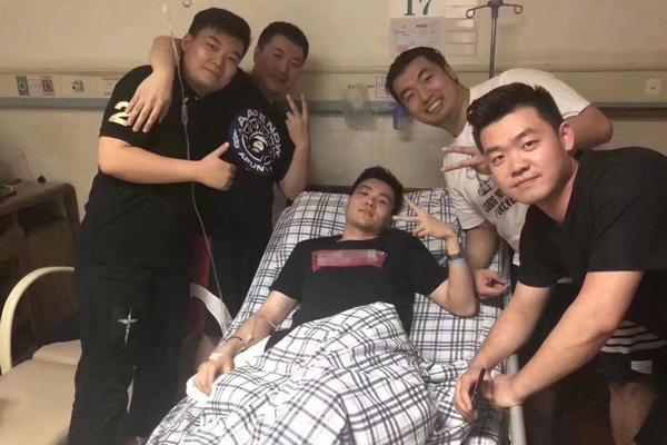 女警花闺房处女学习新技能准备晋升 示例图 - 说明文字