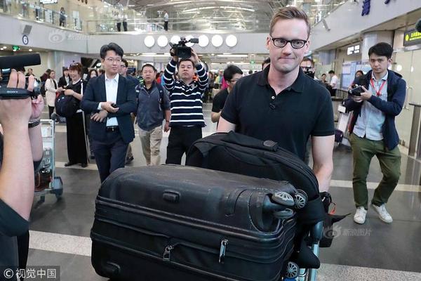 在城市乡村间 gary农民工的奋斗故事 示例图 - 说明文字