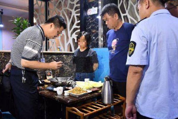 26uuu偷拍亚洲欧洲综合精彩镜头 示例图 - 说明文字