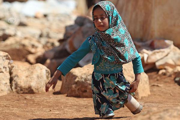 在我眉心中藏着一个独特的世界 示例图 - 说明文字