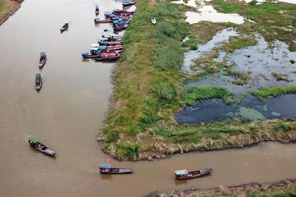 喜欢bl动画的你，来看这些车车动画推荐吧！bl的车车动画 示例图 - 说明文字