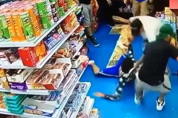 你下水好多下水道高清免费在线观看 示例图 - 说明文字