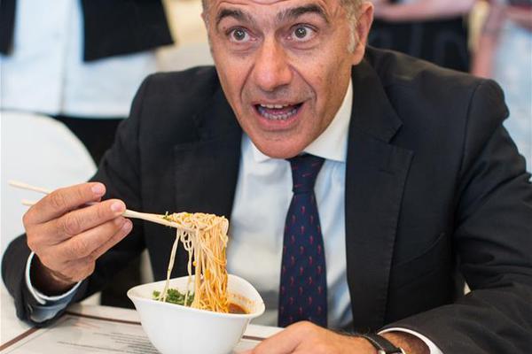 从指尖传出的认真的热情樱花动漫在线播放 示例图 - 说明文字