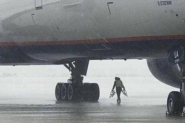 国产av电影精品区一二三区日韩av免费收看 示例图 - 说明文字