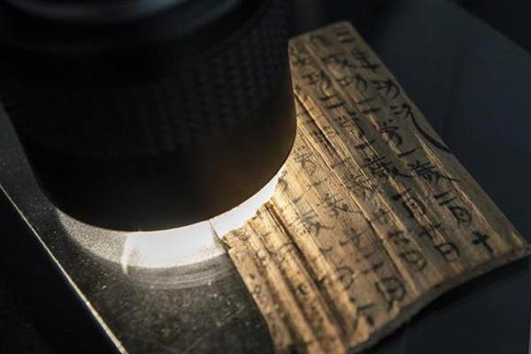 26uuu偷拍亚洲欧洲综合精彩镜头 示例图 - 说明文字