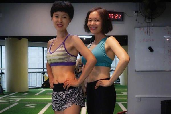 26uuu偷拍亚洲欧洲综合精彩镜头 示例图 - 说明文字