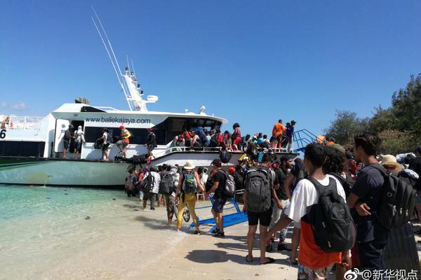 s货大声点c，懒烂你的b，电影高清在线观看 示例图 - 说明文字