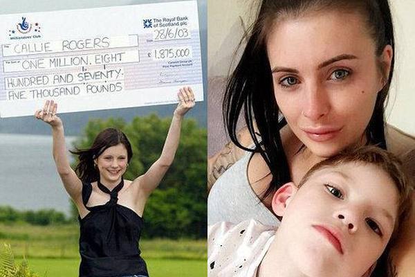 惊人色骚妇公共场合大胆视频曝光 示例图 - 说明文字