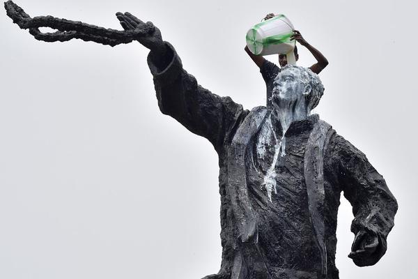 19岁韩国电影tc中字在线观看- 中航影视 示例图 - 说明文字