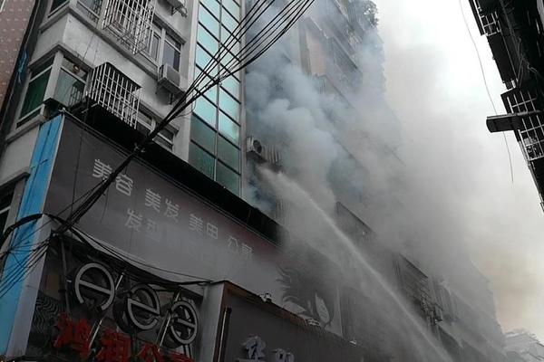 8x8x多重含义数学科技文化中应用 示例图 - 说明文字