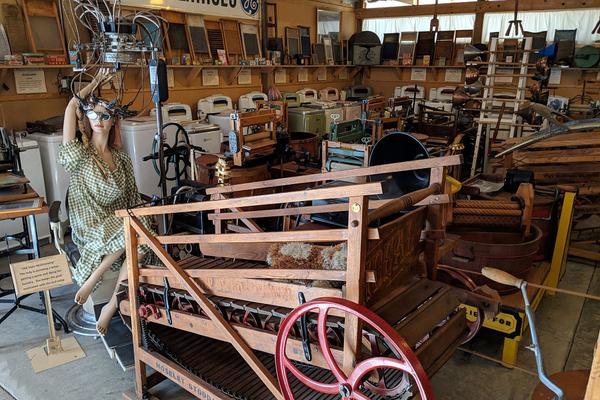 18岁流白浆原因-生理现象还是需要治疗-荟 示例图 - 说明文字