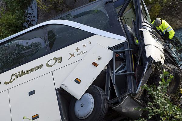 区av电影国产伦精品一二三区日韩av 示例图 - 说明文字