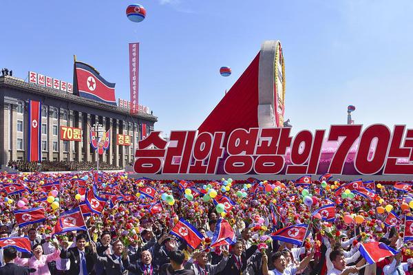 26uuu偷拍亚洲欧洲综合精彩镜头 示例图 - 说明文字