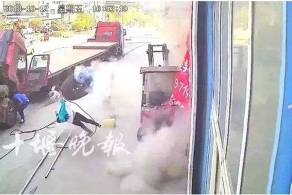 国产av电影精品区一二三区日韩av免费收看 示例图 - 说明文字