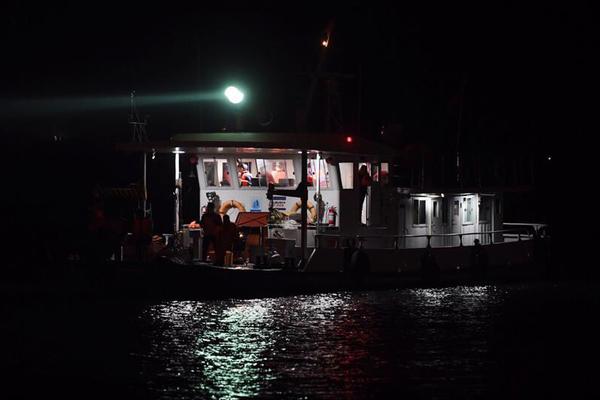 在我眉心中藏着一个独特的世界 示例图 - 说明文字