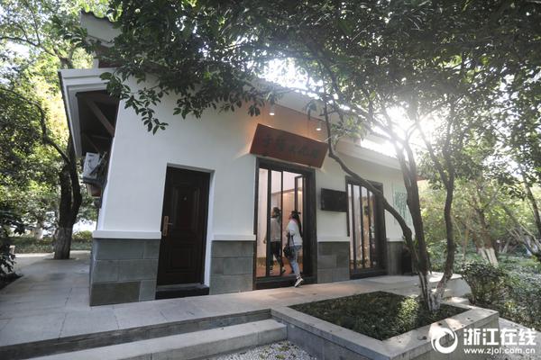 区av电影国产伦精品一二三区日韩av 示例图 - 说明文字