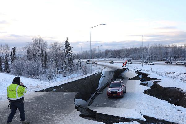 公司公厕小说免费阅读2025最新章节更新 示例图 - 说明文字