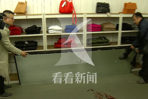 在城市乡村间 gary农民工的奋斗故事 示例图 - 说明文字