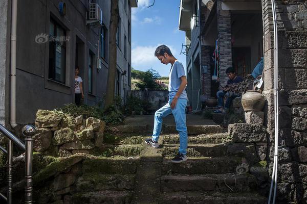 在我眉心中藏着一个独特的世界 示例图 - 说明文字