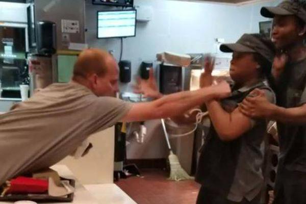 2024达盖亚旗帜回家的路_达盖亚旗帜暂停剧组 示例图 - 说明文字