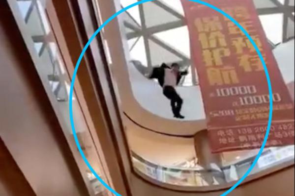 skixixwaswaskino热潮揭秘 示例图 - 说明文字