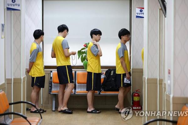 女警花闺房处女学习新技能准备晋升 示例图 - 说明文字