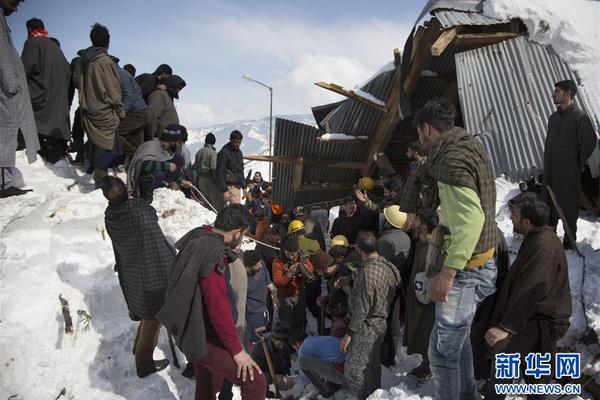 26uuu偷拍亚洲欧洲综合精彩镜头 示例图 - 说明文字