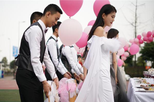 199麻豆up主吐槽盘点，内容绝，我刷了 示例图 - 说明文字