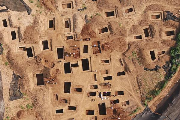 安全找到18游戏入口，避开常见问题和风险的指南 示例图 - 说明文字