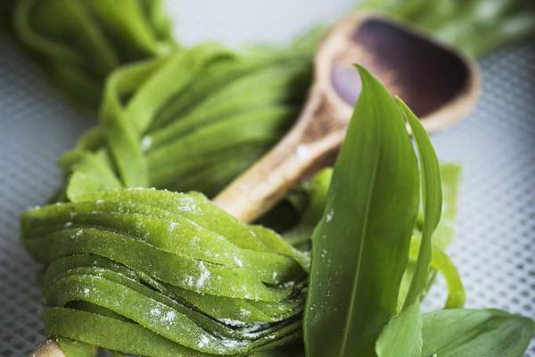 26uuu偷拍亚洲欧洲综合精彩镜头 示例图 - 说明文字