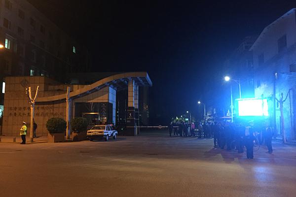 尽情在房间里玩耍游戏冷狐版下载-2021最新冷狐游戏下载链接 示例图 - 说明文字